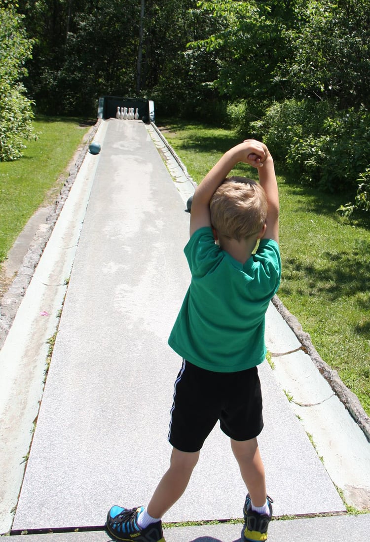 kid bowling